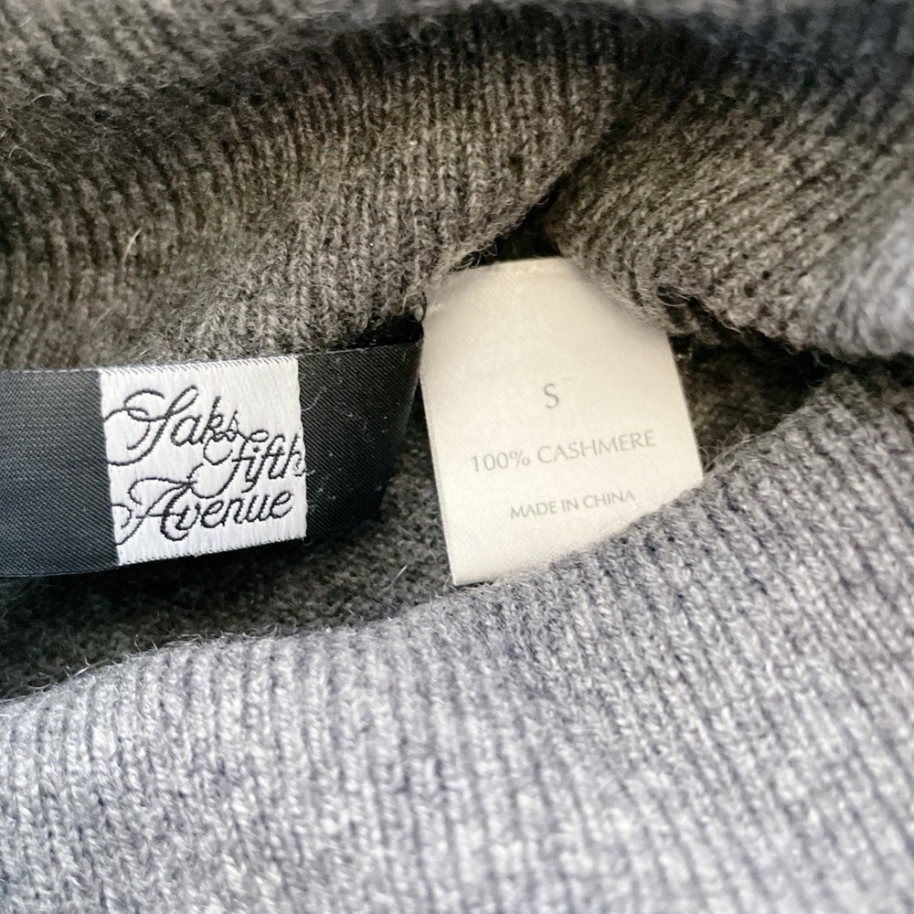 Saks Fifth Avenue 100% Cashmere Turtleneck Sweater – Women’s Small Gray - Picture 5 of 6